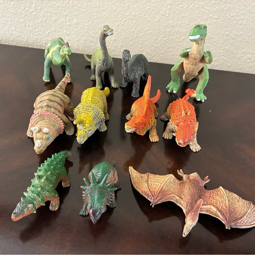 Vintage Dinosaur Figure Lot